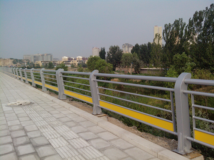 �ӵ�����